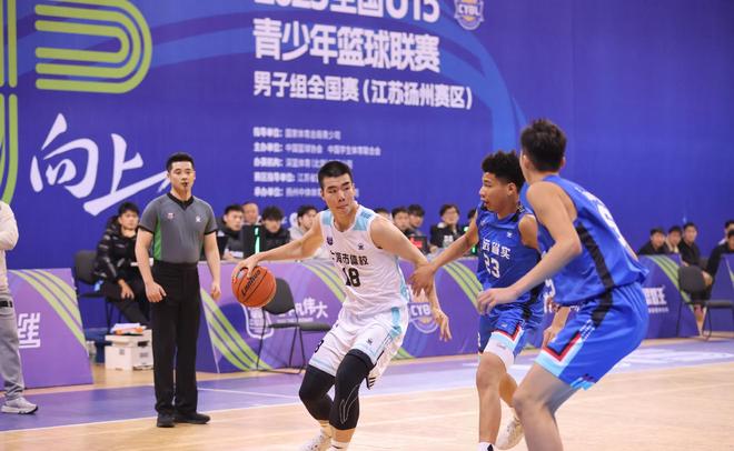 轟36+13+7奪冠！中國男籃又一15歲2米03前鋒躥升：新版小丁太猛