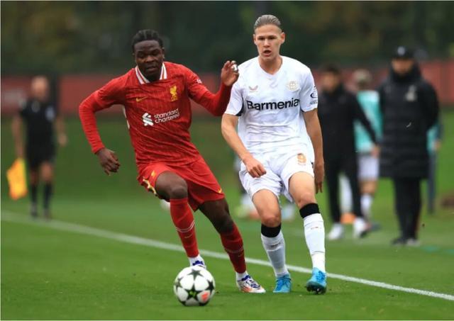 受夠科納特了？利物浦提拔新人 19歲中衛入選歐冠名單