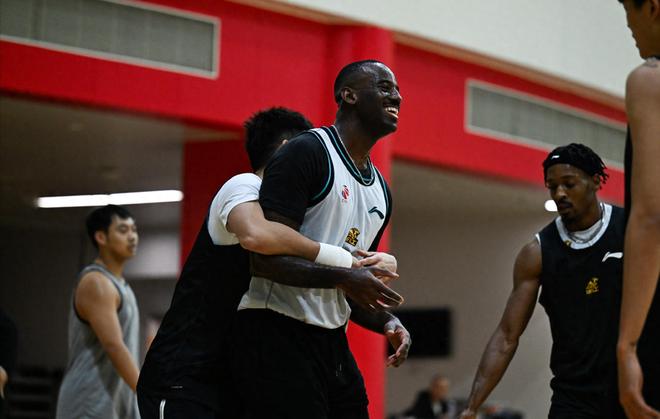 全部确定！CBA新赛季各支球队外援名单出炉