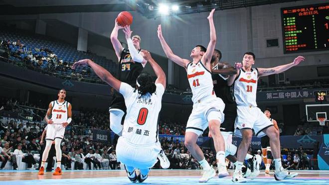 规则全面接轨国际篮联，多队陷入财政危机，CBA新赛季在变革中起航