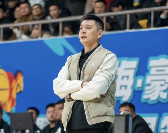 杨鸣：联赛首战会拼尽全力，要为球迷战斗并展现最好的精神面貌