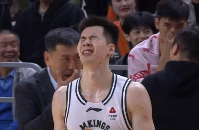 生涯新高+错失绝杀！郭昊文空砍42分6板8助，同曦加时负广东