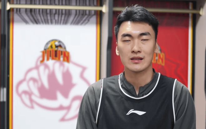 树挪死人挪活！辽篮两旧将领衔，新赛季换队后表现亮眼的4位球员