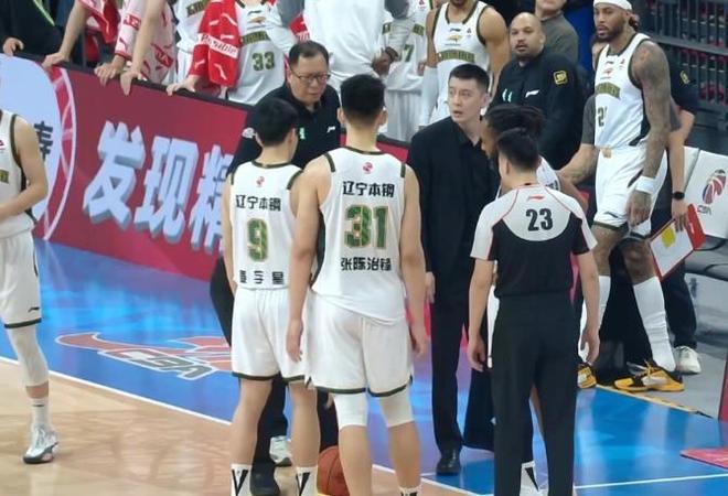 CBA业余一幕！陈盈俊获得5次罚球却罚6次 裁判让多罚了一个