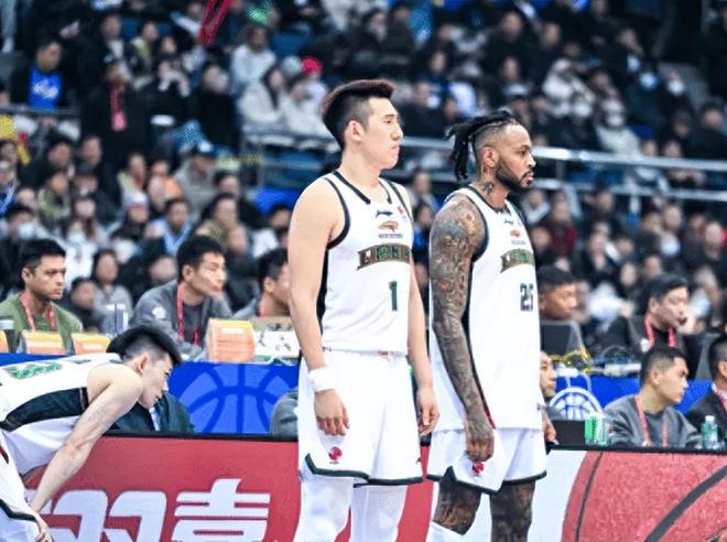 北京大胜辽宁！周琦+三后卫齐爆，付豪死顶，威尔斯崩盘太麻烦！