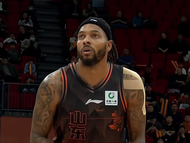 邱彪主场玩火，山东男篮险胜四川全华班，两名小将完成首秀