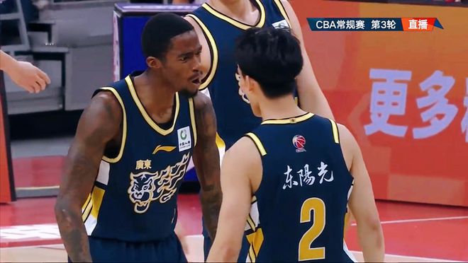 郭士强尽力！杜锋惊出冷汗，CBA焦点战：郭士强见证，国手遭痛批