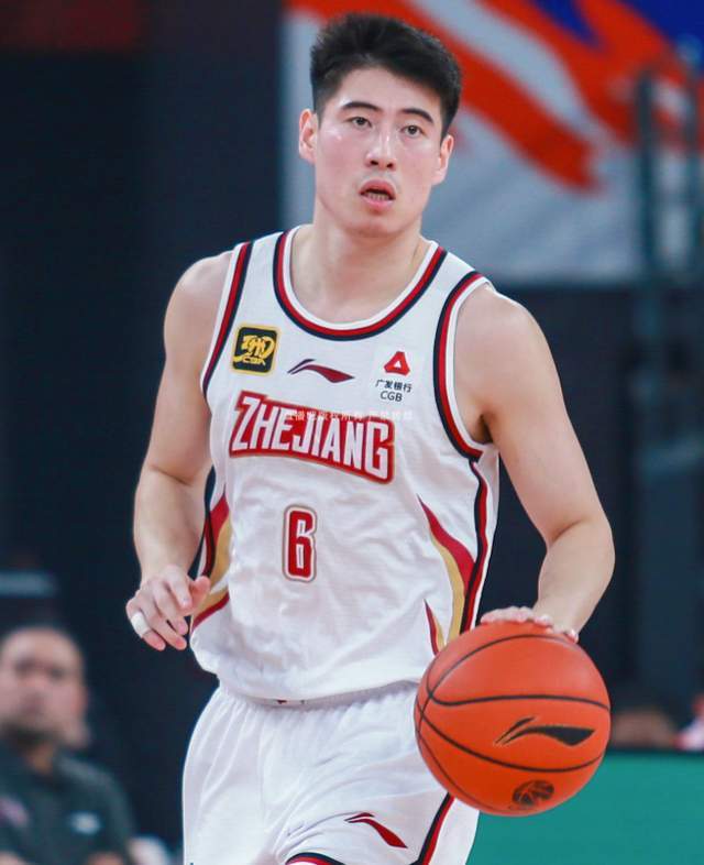 屋漏偏逢连夜雨！都联盟垫底了，国家队核心伤停45天，丁伟太难了