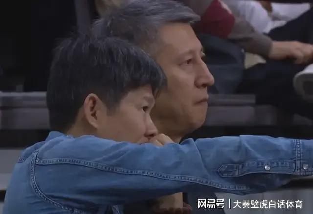 郭士强观战！广东男篮3分险胜，CBA最新排名乱了：3队全胜 4队0胜