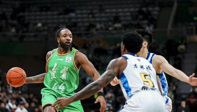 CCTV5直播！辽宁主场迎战北控，赵继伟有望复出