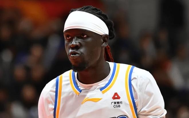 许利民真别磨叽了！马蒂昂和奥莫特都可以裁了，周琦需要替补！