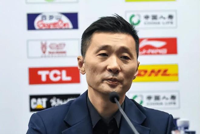 输吉林发布会！刘炜将防守甩锅纳托尔，不满篮板，西尔扎提谈失误