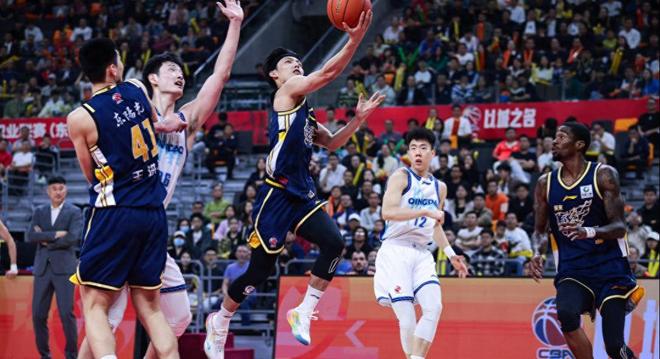 4连胜后广东传来3好消息！少杰伤情无碍，还有一件事让粤迷更高兴