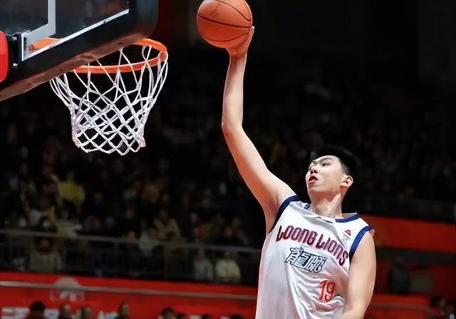 27分钟27分14板4帽！2.26米废塔变神塔 当初没被用好？