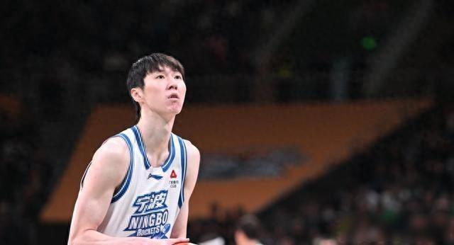 北京稳坐榜首，广东残阵逆袭，谁在用人上赢了比赛