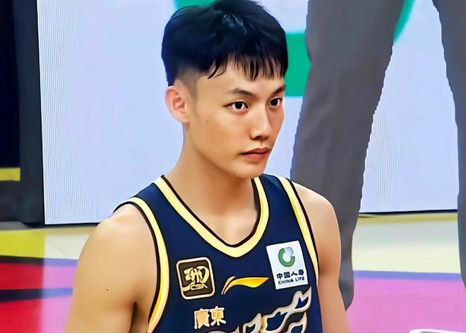 场均13.8分6次助攻，徐杰已经成为国内最强控卫，必须入选国家队