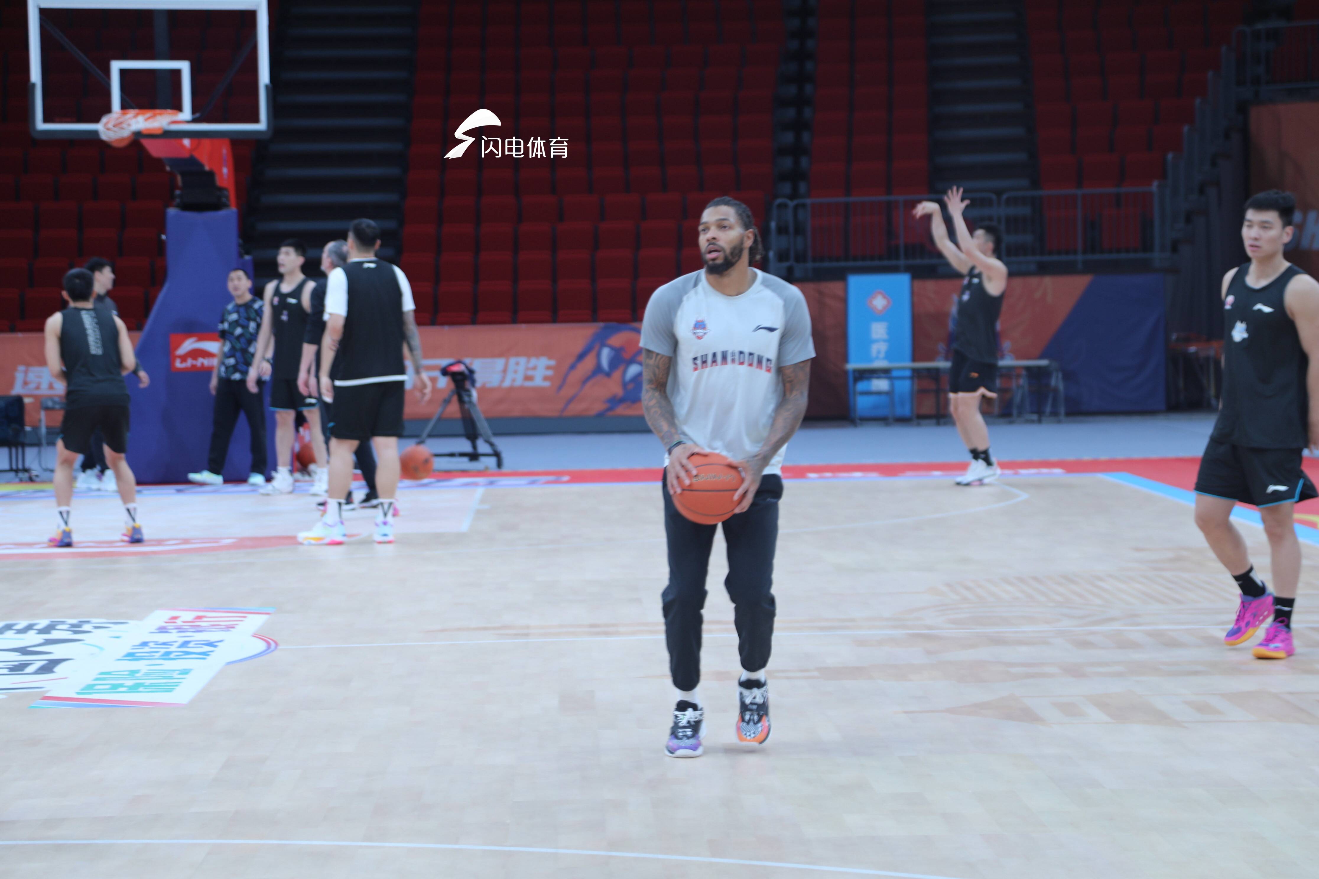 今晚主场战深圳，山东高速男篮力争三连胜