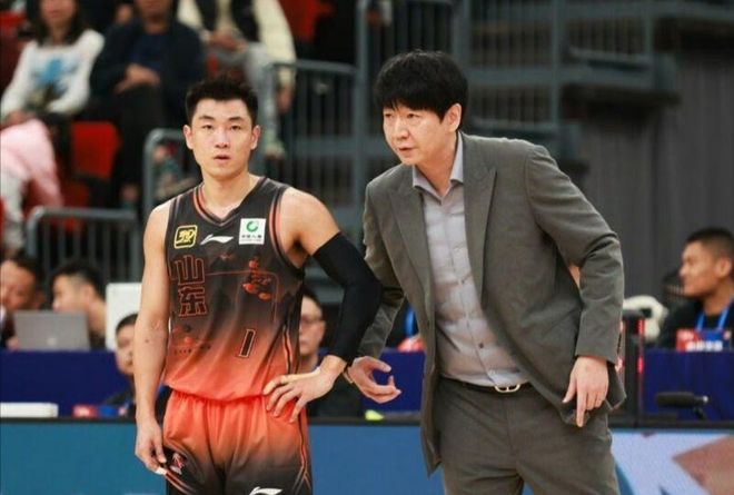 最后一分钟产生两个不理解操作！名记直呼奇葩，郭士强还要招他吗