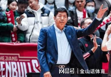 还是年轻！沪浙战6中1+3失误，传球出界，快攻被帽，被换下后落泪