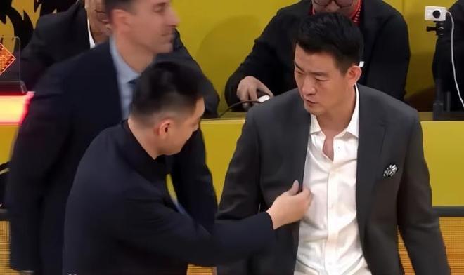 广厦主场完成复仇，辽宁上半场仅29分，杨鸣赛后承认技不如人