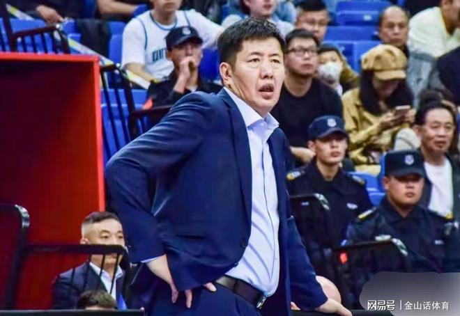 第8次下岗！丁伟回应频繁“下课”原因，付政浩谈丁团长新职务