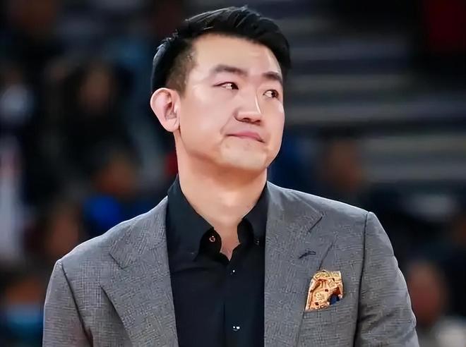 广厦模式太强悍！外援主导进攻，本土球员锁死重点人，阵容再蜕变