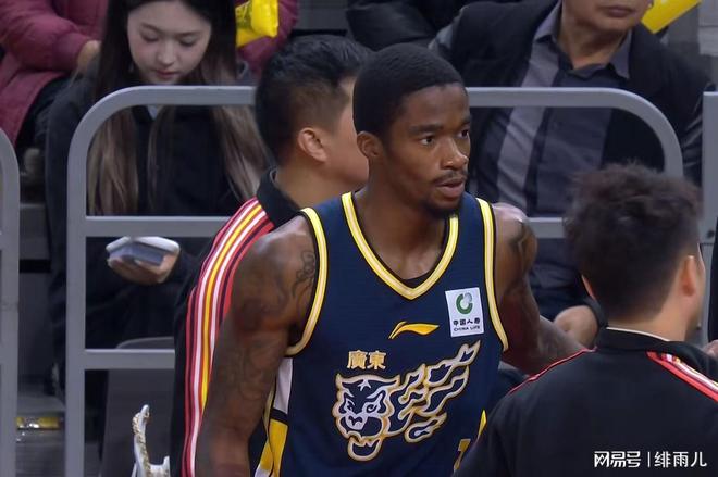 朱芳雨选错了！徐昕打成广州第一大腿，焦泊乔却坑惨广东队！