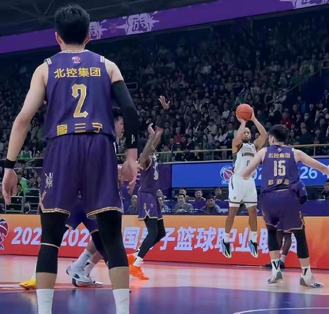 雷吉-佩里28分 北控81-77辽宁终结4连败 付豪33分