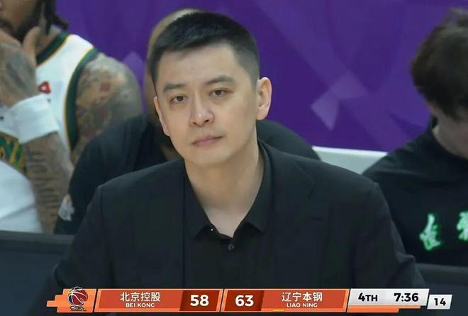 辽宁男篮4分惜败，两大问题明显，超级外援28+18付豪33分