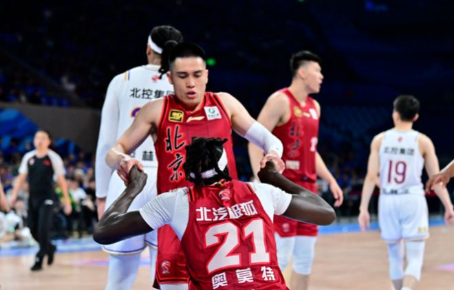 奥莫特后轮到他！连破产版洛夫顿都不如，北京想冲冠此人必须换？