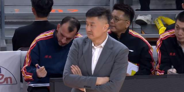 广东豪取7连胜，离不开3大外援，1人蜕变，杜锋仍手握1秘密武器