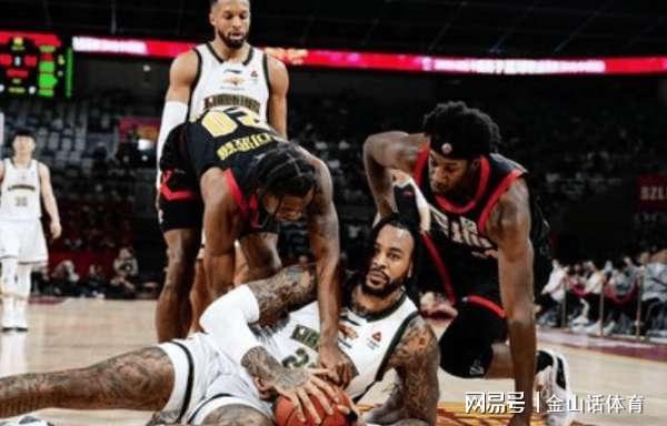 亏死！花大代价挖来的“球星”，3场硬仗全是0分，球队3连败了！