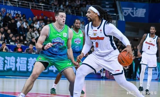 98比74狂胜24分！广东豪取8连胜冲上第一：这下冲击冠军有戏了？