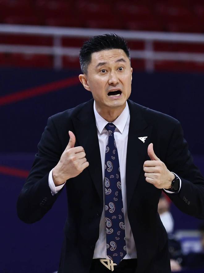 CBA排名巨变！广东重回榜首，辽篮跌出八强，宁波最大黑马