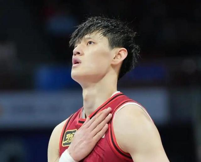 CBA｜曾凡博此前投籃手脫臼正在恢復(fù) 自身狀態(tài)“還可以”