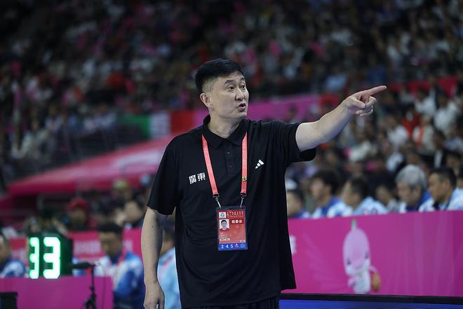 CCTV5直播！京粵大戰(zhàn)一觸即發(fā)，首鋼最強(qiáng)陣，趙睿欲送老東家首敗