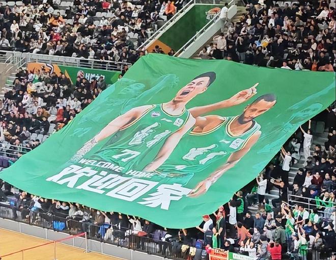 張鎮(zhèn)麟動(dòng)情落淚遼媒追憶！賽后為遼籃辯護(hù) 楊鳴：希望他越來(lái)越好