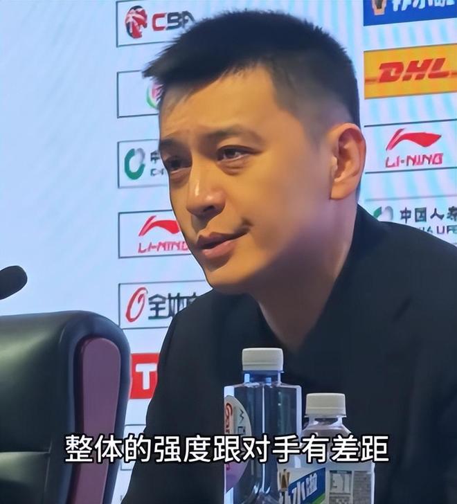 4連敗遼寧傳3壞消息！繼偉復(fù)出無(wú)望，大牌又消極怠工，楊鳴還得輸