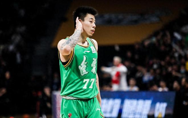 遼籃四連敗！楊鳴該下課？弗格12分反擊舊主，張鎮(zhèn)麟灑淚安撫球迷