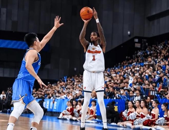 廣東74-105北京 球員評價：薩姆納滿分，陳家政及格，6人低迷