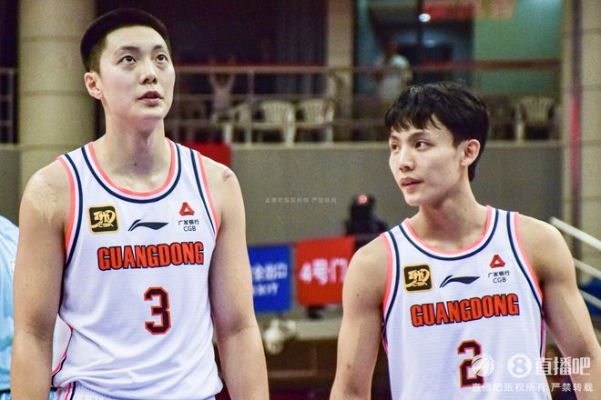 慘烈！薩姆納23分，其余球員8分+21中1，徐杰傷退，廣東隊(duì)難了