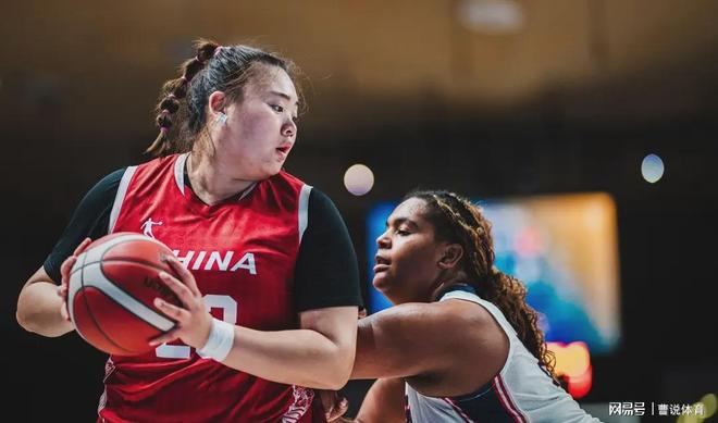 李夢(mèng)王思雨無(wú)緣！中國(guó)女籃15人大名單官宣，劉禹彤入選張子宇落選