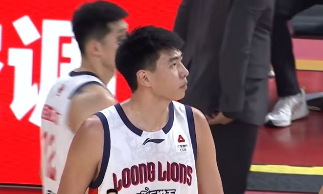 厲害！2米26徐昕，6次蓋帽 球迷：打出CBA頂級中鋒水平