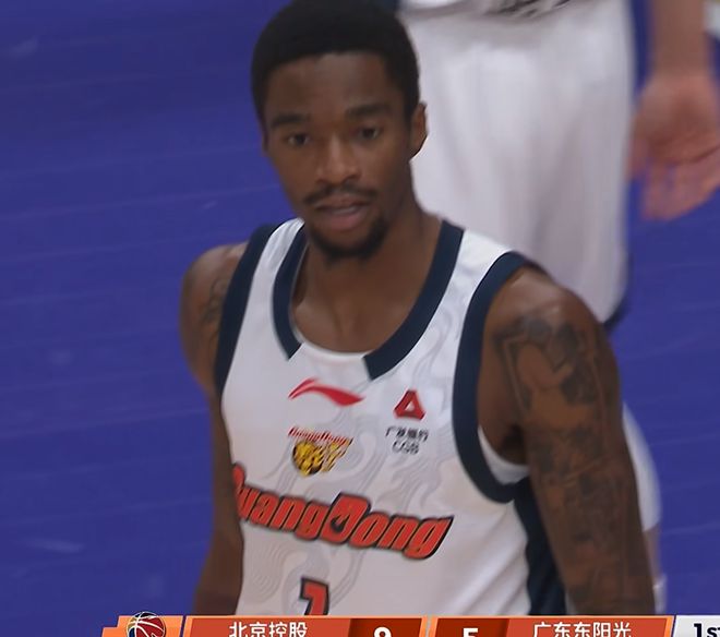 廣東93-89北控！球員評(píng)分：2人完美，3人良好，1人不合格