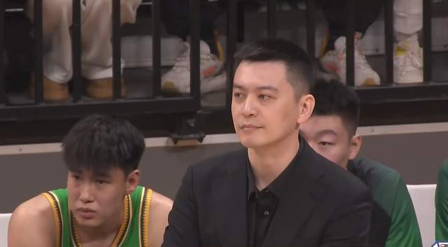 30分慘負(fù)廣東！楊鳴回懟記者：不清楚你這個問題到底想表達(dá)什么？