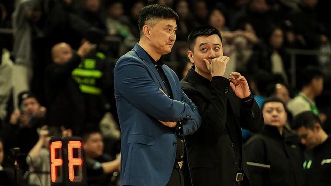 亨特首秀9+4，遼籃輸在外援手里！張陳治鋒狂轟17+6,楊鳴贏在未來