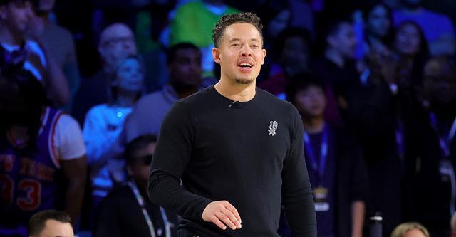 NBA杯决赛文班是否首发？米奇：蜜桃精产品一区一区三区会考虑什么对球队最有利