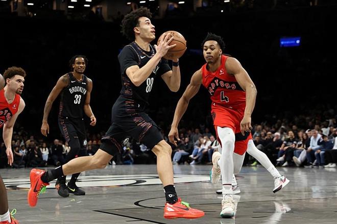 篮网虽然完胜了猛龙，但是后场新秀的表现依然没有明显的提升？