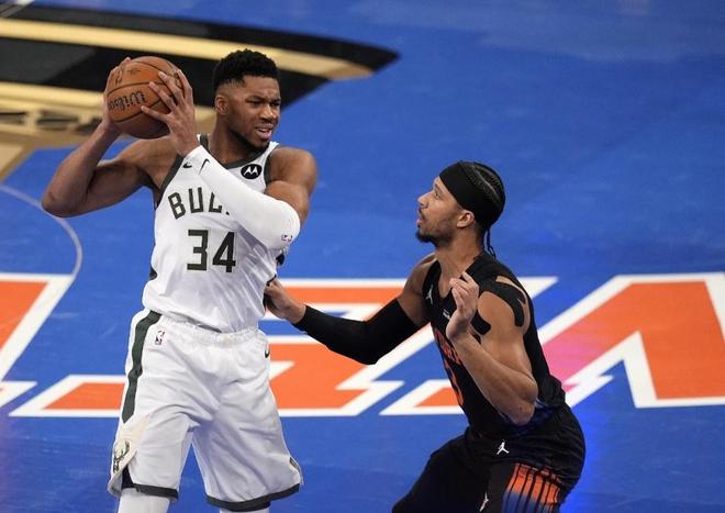 布伦森37分尼克斯灭雄鹿进NBA杯八强 字母哥复出30+15+8难阻7连败