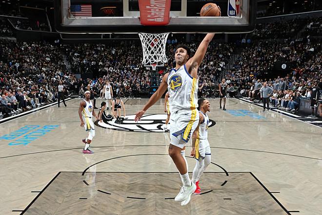 全队能力最全面的中锋！勇士为什么不能给内线新星多一些信任呢？